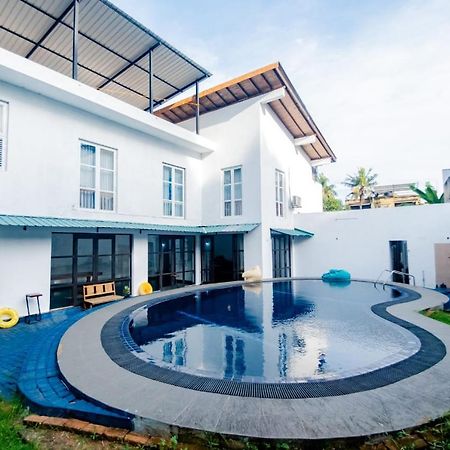 Hotel One Sixty Dehiwala-Mount Lavinia Екстер'єр фото