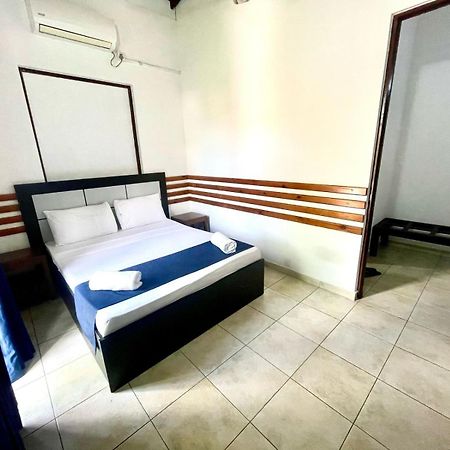Hotel One Sixty Dehiwala-Mount Lavinia Екстер'єр фото