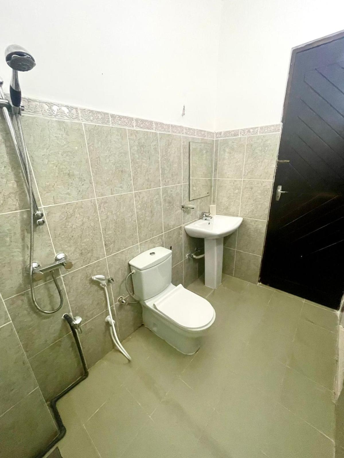 Hotel One Sixty Dehiwala-Mount Lavinia Екстер'єр фото