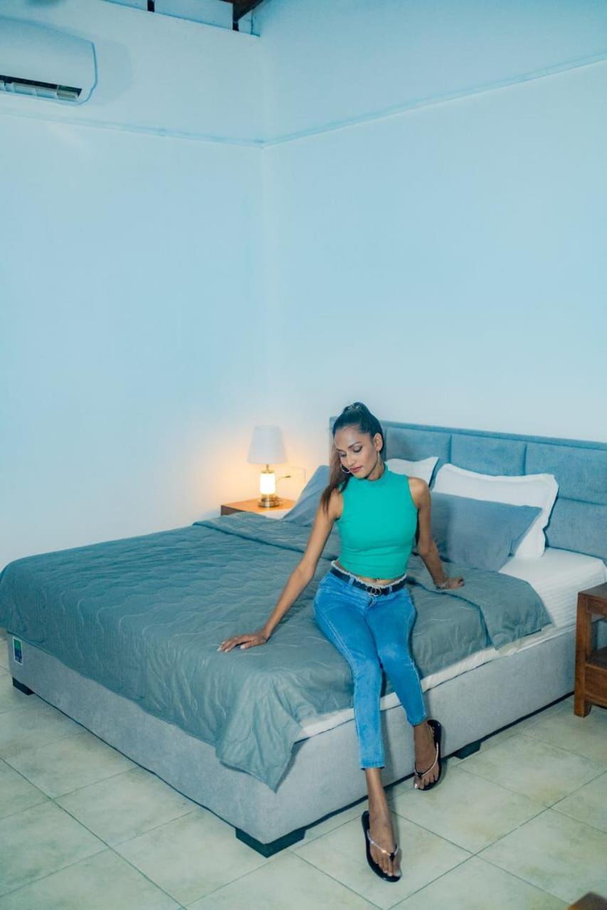 Hotel One Sixty Dehiwala-Mount Lavinia Екстер'єр фото