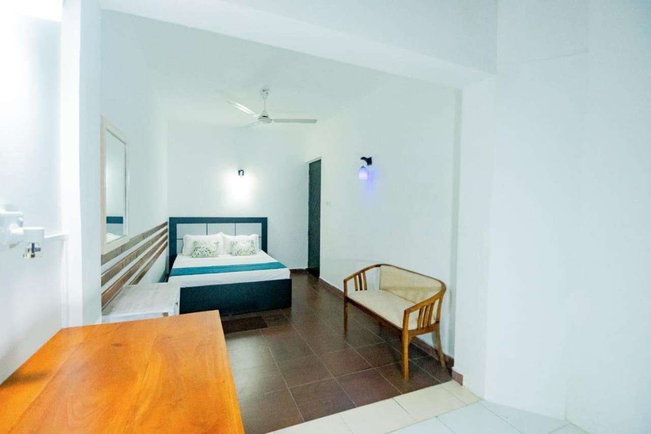 Hotel One Sixty Dehiwala-Mount Lavinia Екстер'єр фото