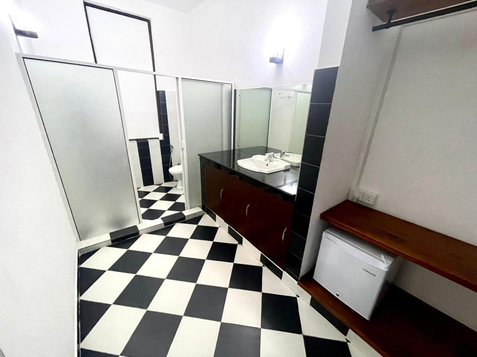 Hotel One Sixty Dehiwala-Mount Lavinia Екстер'єр фото