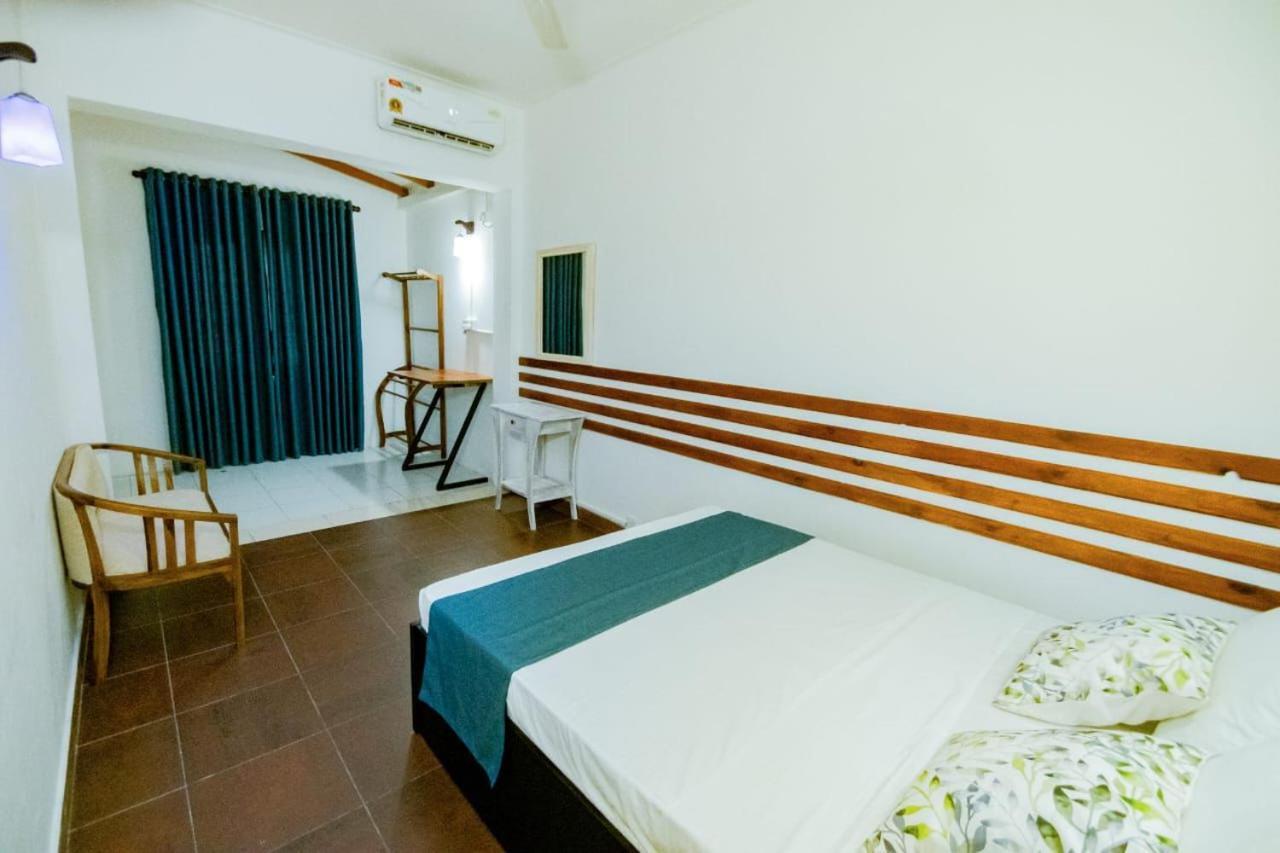 Hotel One Sixty Dehiwala-Mount Lavinia Екстер'єр фото