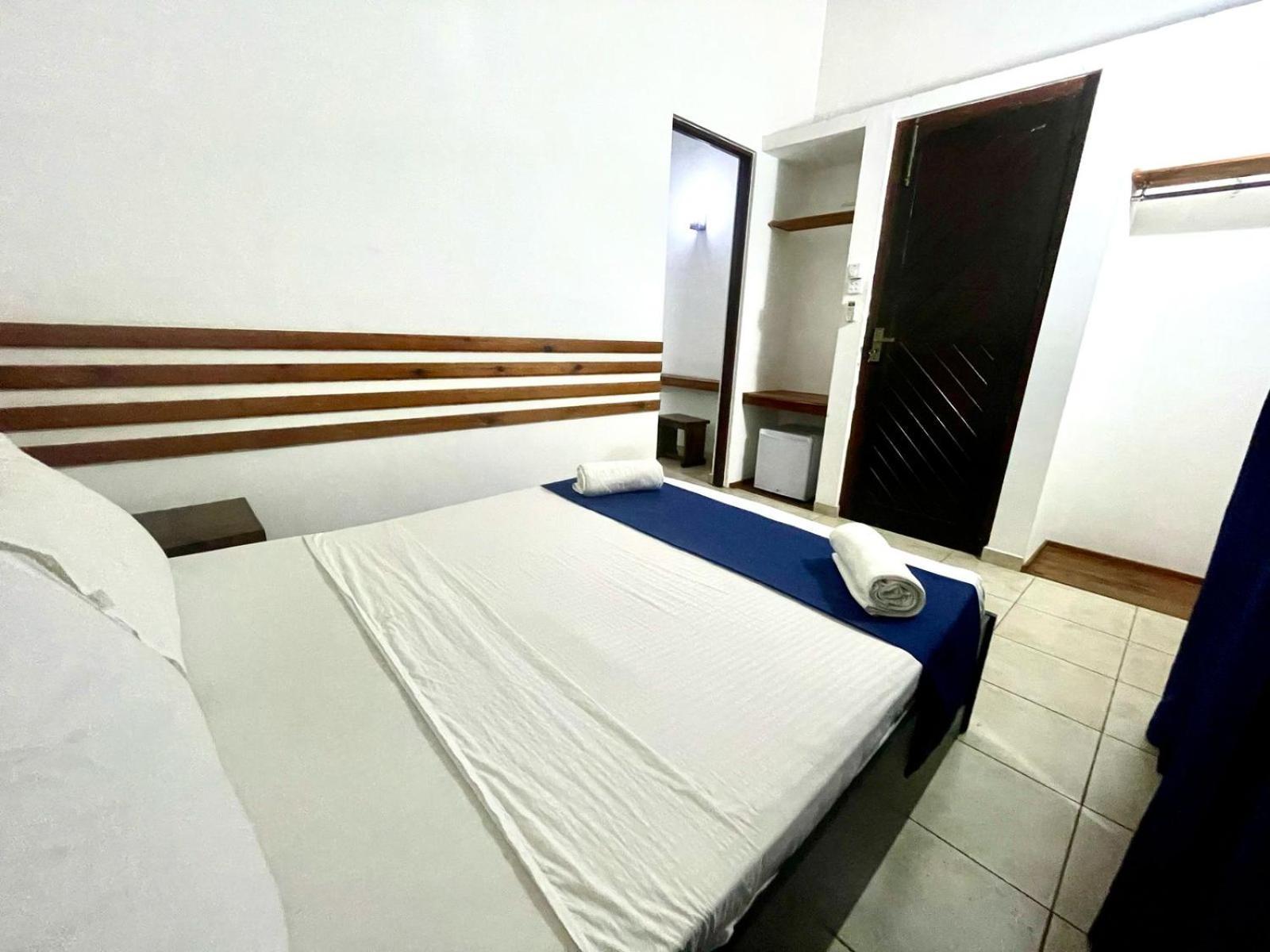 Hotel One Sixty Dehiwala-Mount Lavinia Екстер'єр фото